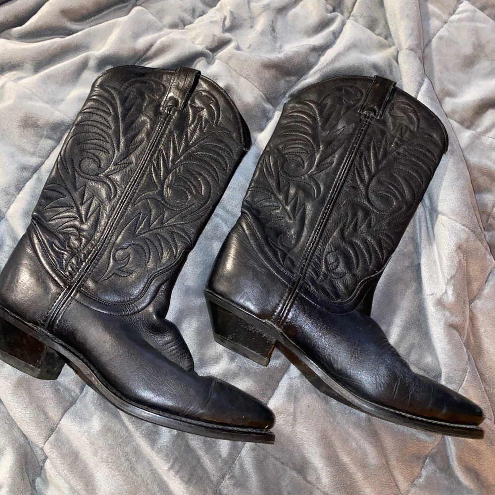 Acme Women’s cowgirl boots